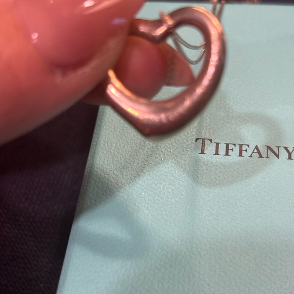 Tiffany & Co. large Elsa Peretti sterling Silver Open Heart Necklace .925 chain - Picture 8 of 9